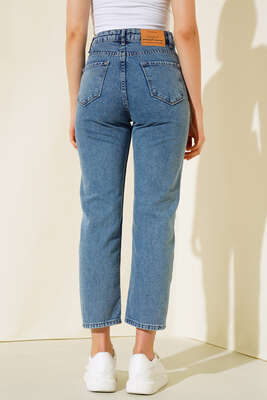 Mom Kuş Gözü Detaylı Kot Pantolon Kar Yıkama - Kadın Giyim Modelleri