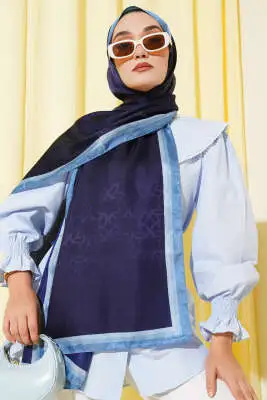 Monogram Desen Şerit Geçişli Şal Lacivert - Başörtüsü