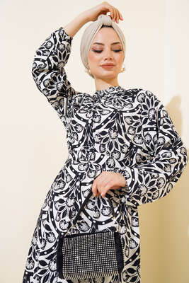 Desenli Boydan Düğmeli Kemerli Elbise Siyah - Tesettür Elbise