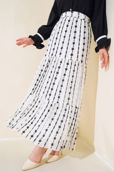 Nakış Desenli Pileli Etek Ekru - Etek