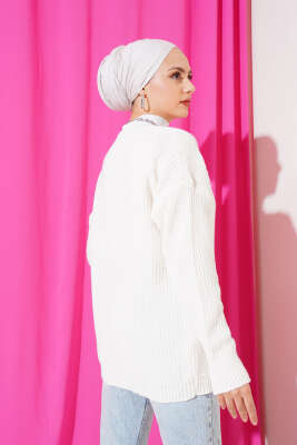 Nakış İşlemeli Düğmeli Triko Hırka Ekru - Triko Hırka