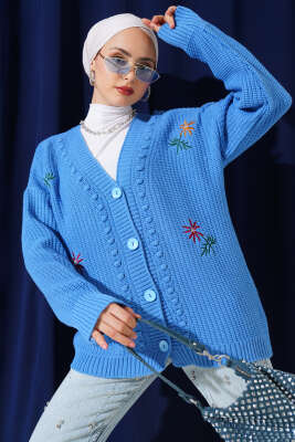 Nakış İşlemeli Düğmeli Triko Hırka Mavi - Triko Hırka