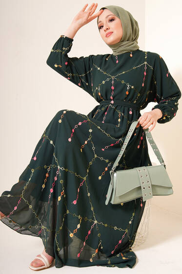 Nakış İşlemeli Şifon Elbise Zümrüt Yeşili - Tesettür Elbise