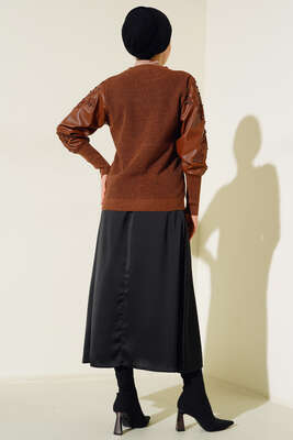 Nakışlı Deri Kol Triko Kazak Kahve - Kazak