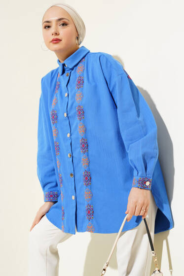 Nakışlı Düğmeli Gabardin Gömlek Saks - Gömlek