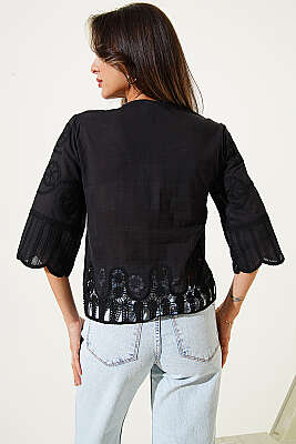 Nakışlı Düğmeli Yarım Kol Gömlek Siyah - Kadın Giyim Modelleri