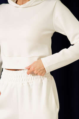 Nakışlı Kapüşonlu Crop İkili Takım Beyaz - Kadın Giyim Modelleri