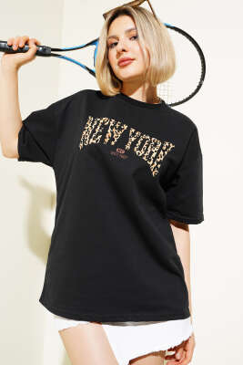 New York Baskılı T-Shirt Siyah - Kadın Giyim Modelleri