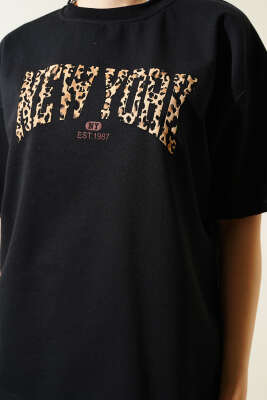New York Baskılı T-Shirt Siyah - Kadın Giyim Modelleri