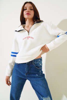 New York Baskılı Üç İplik Kısa Sweatshirt Ekru