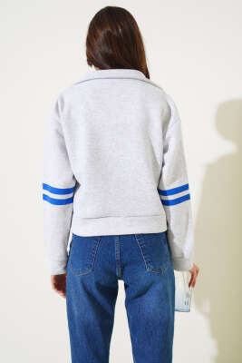 New York Baskılı Üç İplik Kısa Sweatshirt Melanj Gri - Kadın Giyim Modelleri