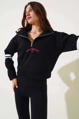 New York Baskılı Üç İplik Kısa Sweatshirt Siyah - Kadın Giyim Modelleri