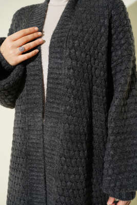 Nohut Desen Uzun Triko Hırka Füme - Hırka