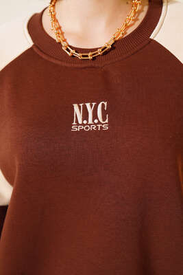 NYC Nakışlı Sweatshirt Kahve - Kadın Giyim Modelleri