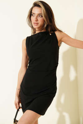 Omuz Aksesuarlı Bel Büzgülü Mini Elbise Siyah - Kadın Giyim Modelleri