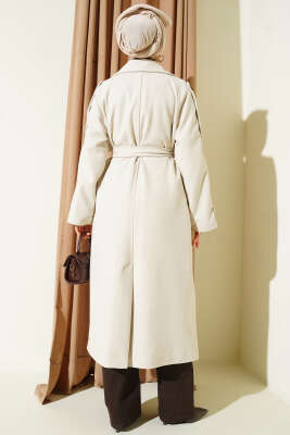 Omuz Apoletli Düğme Detaylı Kaşe Kaban Ekru - Kaban