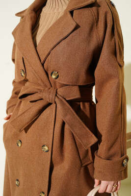 Omuz Apoletli Düğme Detaylı Kaşe Kaban Taba - Kaban