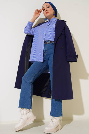 Omuz Apoletli Yırtmaçlı Trençkot Lacivert - Trençkot