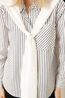 Omuz Atkılı Çizgili Gömlek Beyaz - Kadın Giyim Modelleri