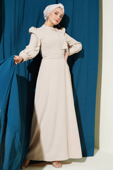 Omuz Boncuklu Kuşaklı Abiye Elbise Bej - Elbise