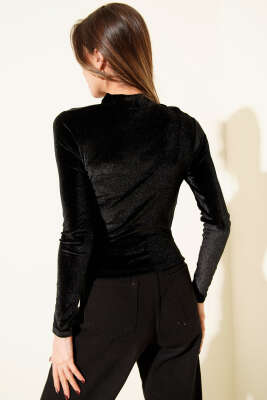 Omuz Büzgülü Kadife Crop Siyah - Kadın Giyim Modelleri