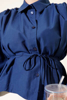 Omuz Büzgülü Kuşaklı Kısa Gömlek Lacivert - Gömlek
