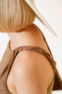 Omuz Büzgülü Mini Elbise Taba - Kadın Giyim Modelleri