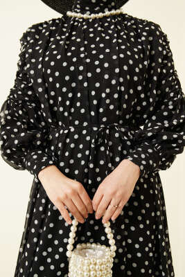 Omuz Büzgülü Puantiyeli Şifon Elbise Siyah - Elbise