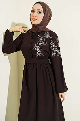 Omuz Çiçek Nakışlı Düğmeli Elbise Acı Kahve - 700-100 TL Ürünler