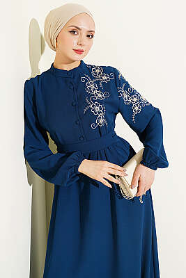 Omuz Çiçek Nakışlı Düğmeli Elbise Petrol - Elbise