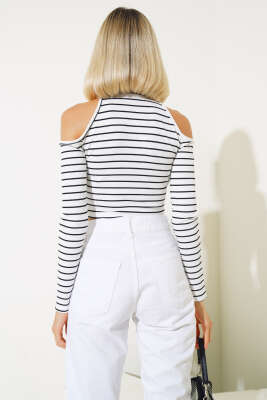 Omuz Detaylı Çizgili Bluz Beyaz - Kadın Giyim Modelleri