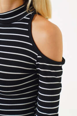 Omuz Detaylı Çizgili Bluz Siyah - Kadın Giyim Modelleri