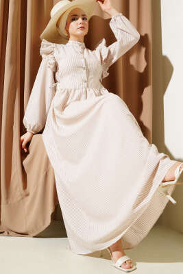 Omuz Fırfırlı Düğmeli Çizgili Gofre Elbise Bej 