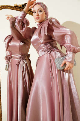 Omuz Fiyonklu Parlak Abiye Elbise Pudra - Tesettür Elbise