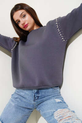 Omuz İnci Taşlı Üç İp Sweatshirt Füme - Kadın Giyim Modelleri