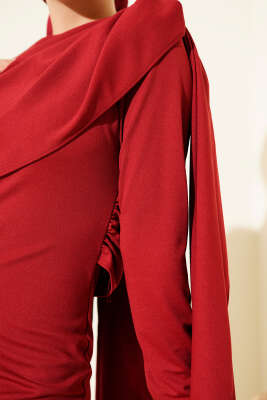 Omuz Pelerin Detaylı Abiye Elbise Bordo - Günün Seçilenleri