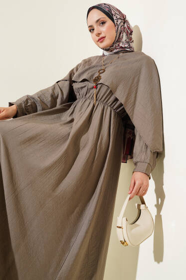 Omuz Pelerinli Bel Lastikli Elbise Sütlü Kahve - Elbise