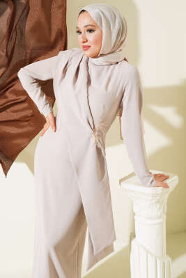 Omuz Pelerinli Elbise Bej - Tesettür Elbise