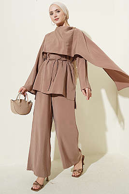 Omuz Pelerinli Modal İkili Takım Latte 