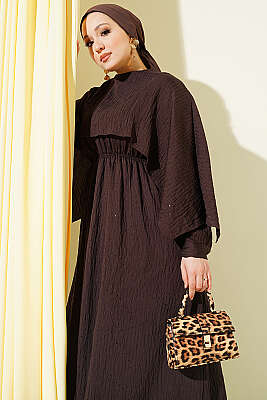 Omuz Pelerinli Pul Detaylı Elbise Acı Kahve - Elbise