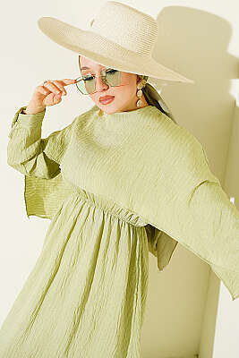 Omuz Pelerinli Pul Detaylı Elbise Çağla Yeşili - Elbise