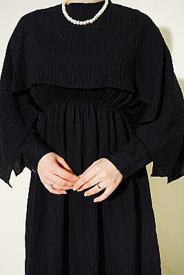 Omuz Pelerinli Pul Detaylı Elbise Siyah - Elbise