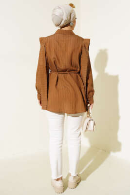 Omuz Pelerinli Taş Düğmeli Gömlek Taba - Gömlek