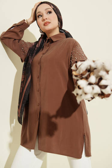 Omuz Pelerinli Taşlı Tensel Gömlek Kahve - Gömlek