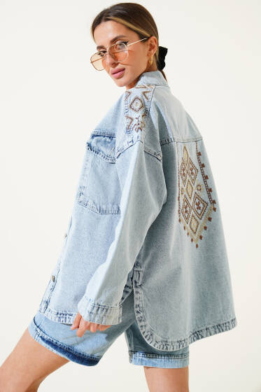 Omuz Sırt Nakışlı Kot Ceket Mavi - Kadın Giyim Modelleri