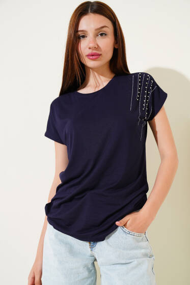 Omuz Taşlı İncili T-shirt Lacivert - Kadın Giyim Modelleri