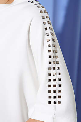 Omuz Taşlı Loyşa T-shirt Ekru - Kadın Giyim Modelleri