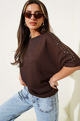 Omuz Taşlı Loyşa T-shirt Kahve 