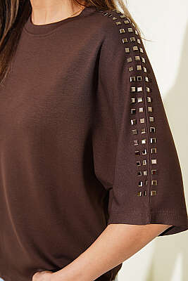 Omuz Taşlı Loyşa T-shirt Kahve - Kadın Giyim Modelleri