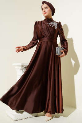 Omuz Taşlı Saten Abiye Elbise Kahve - Tesettür Elbise